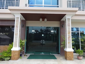 Front of property - Al Ameen Hotel (Krabi)