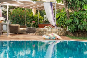 Outdoor pool - Vergina Studios & Appts (Sithonia)