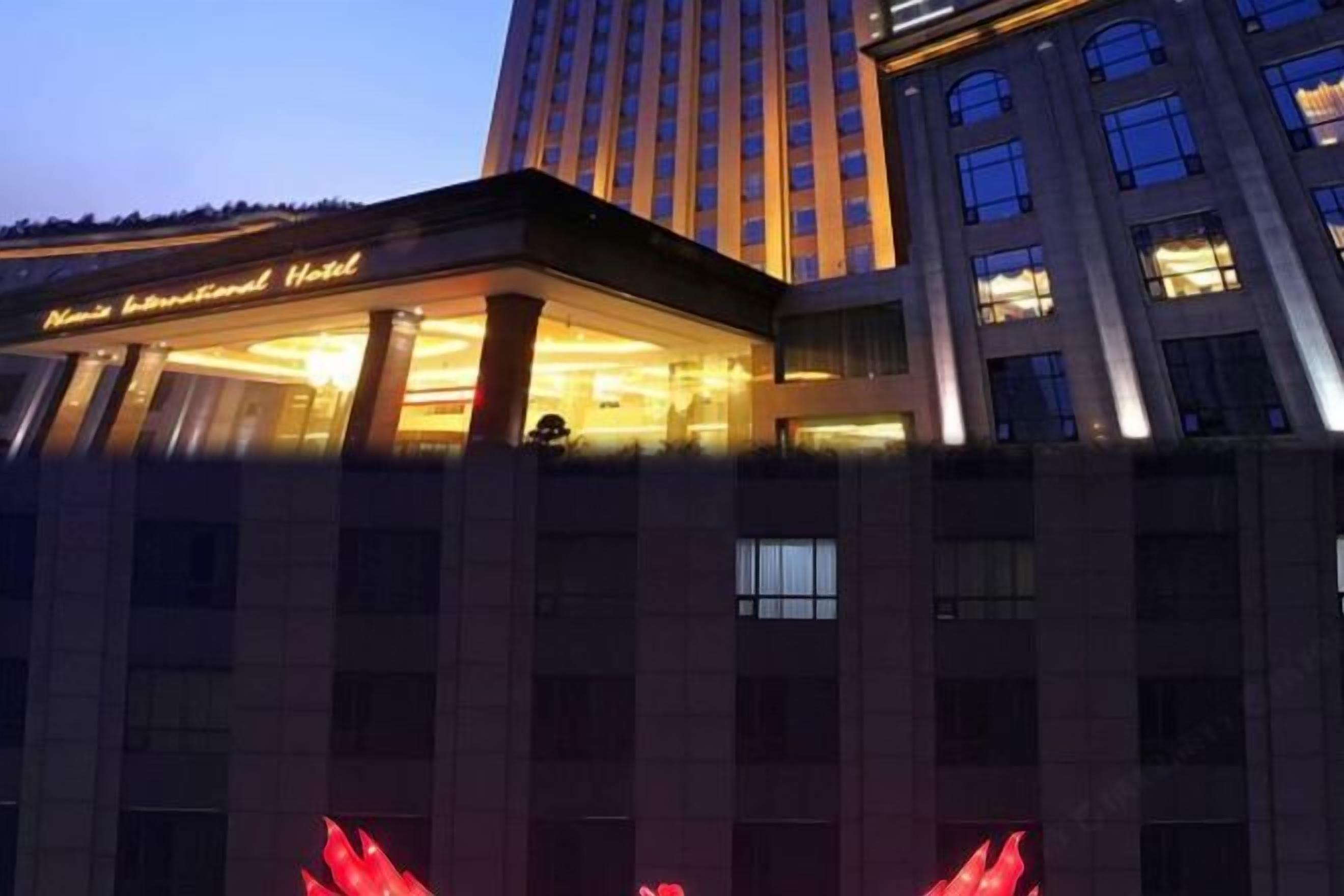 المنشأة من الخارج