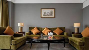 Minibar, in-room safe, iron/ironing board, cribs/infant beds