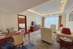 Minibar, in-room safe, iron/ironing board, cots/infant beds