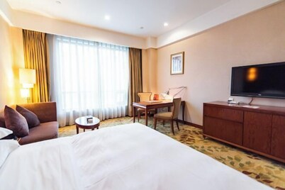 Phoenix International Hotel