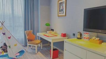 Minibar, in-room safe, iron/ironing board, cots/infant beds