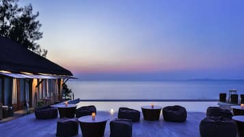 Rooftop bar, ocean views