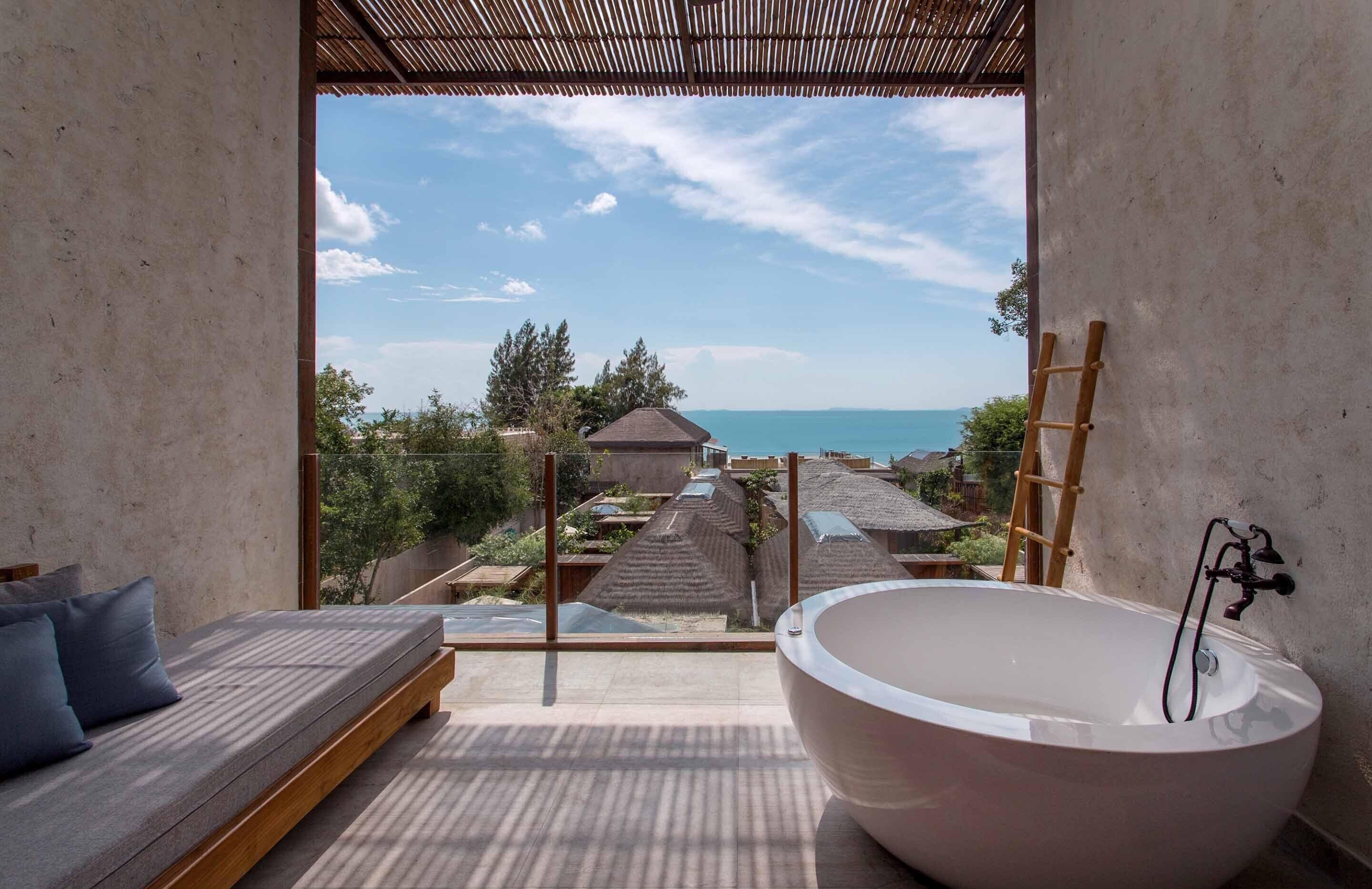 deluxe seaview jacuzzi (24 hours use of room) | view from room