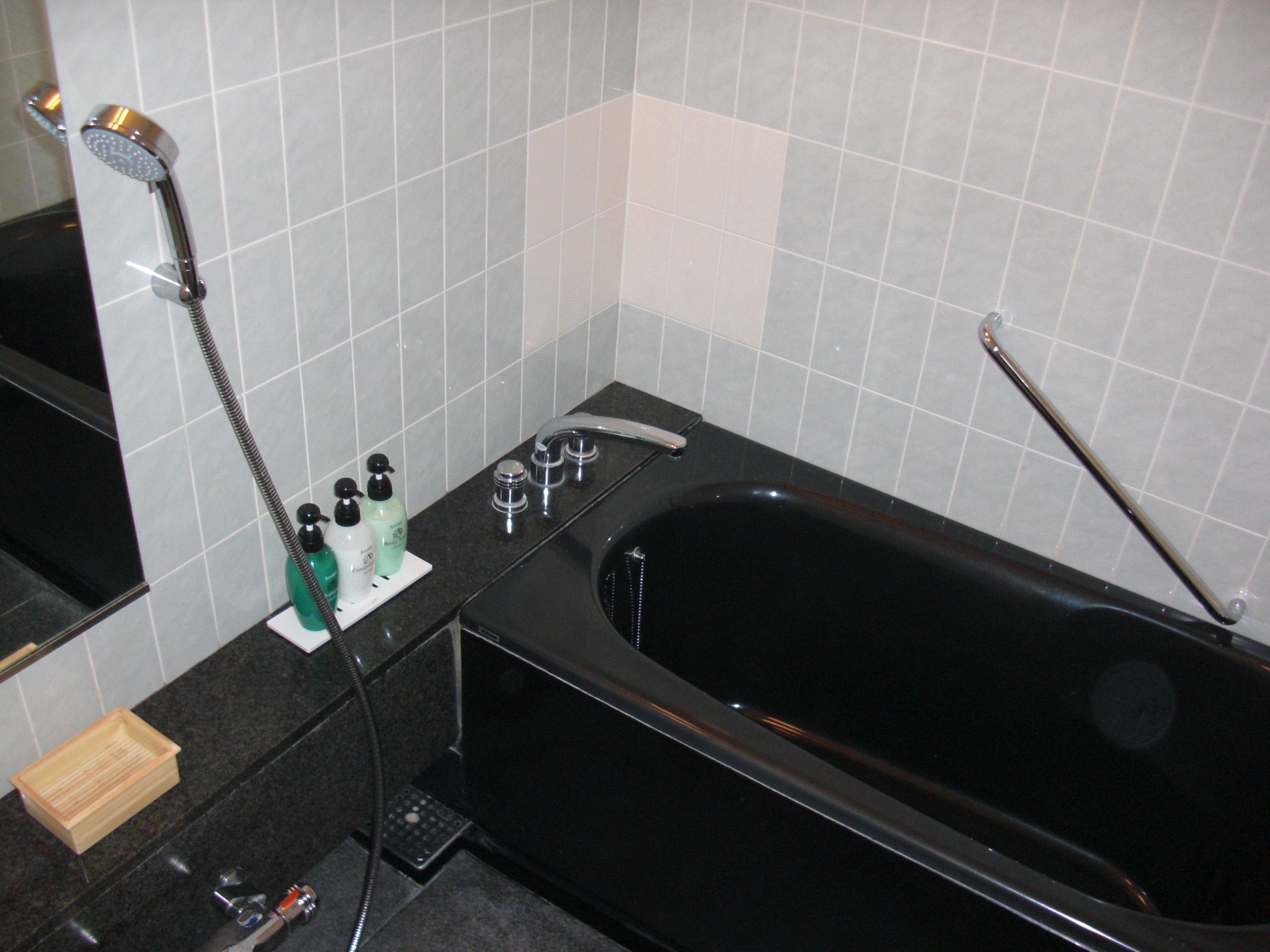 japanese suite 1 | bathroom | combined shower/bathtub, free toiletries, hair dryer, slippers
