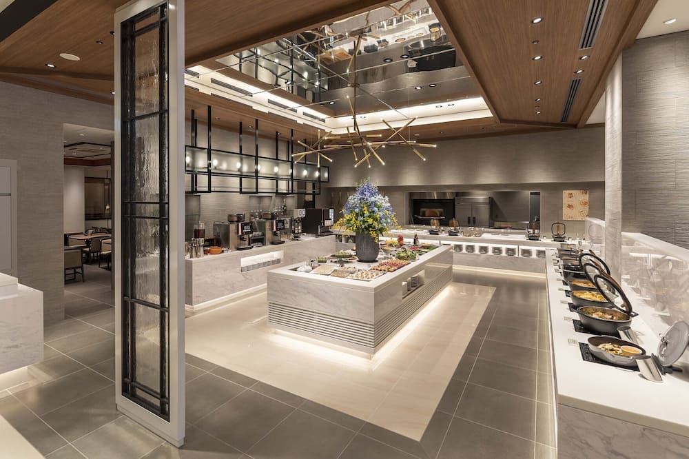 Royal Pines Hotel Urawa