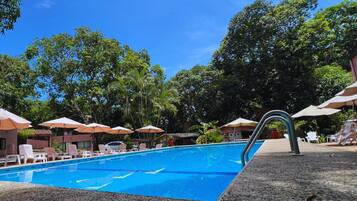 Caja fuerte, wifi gratis, ropa de cama