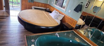 Motor court Motel