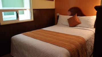 Standard Room | Desk, free WiFi