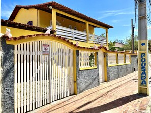 Fachada de la propiedad