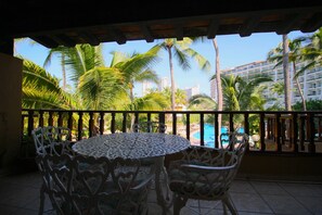 Family Studio | Balcony view