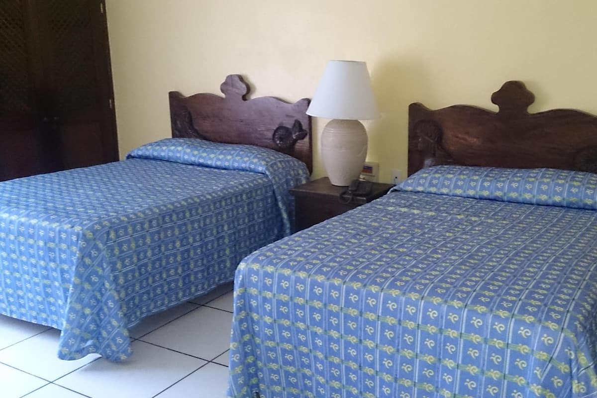 Minibar, coffres-forts dans les chambres, Wi-Fi gratuit, draps fournis