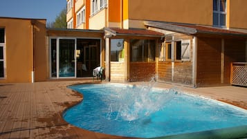 Seasonal outdoor pool