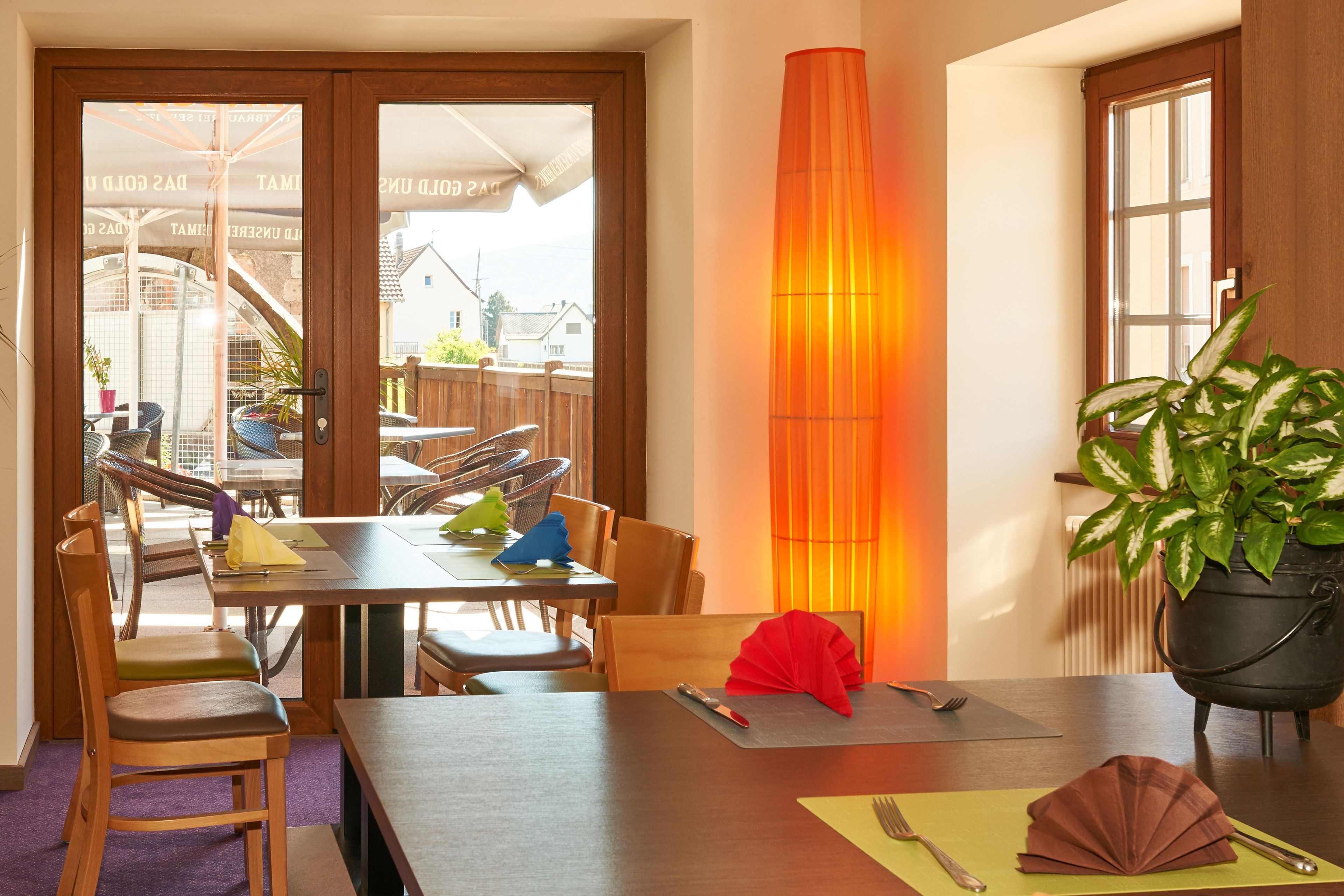 lunch and dinner served, regional cuisine