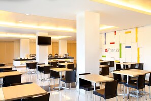 Restaurant - Amaris Hotel Pakuan Bogor (Bogor)