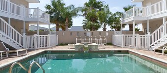 Los Cabos III Condominiums by Cheap Getaway