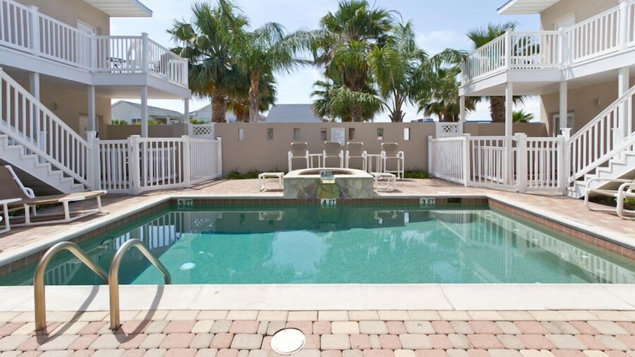 Los Cabos III Condominiums by Cheap Getaway