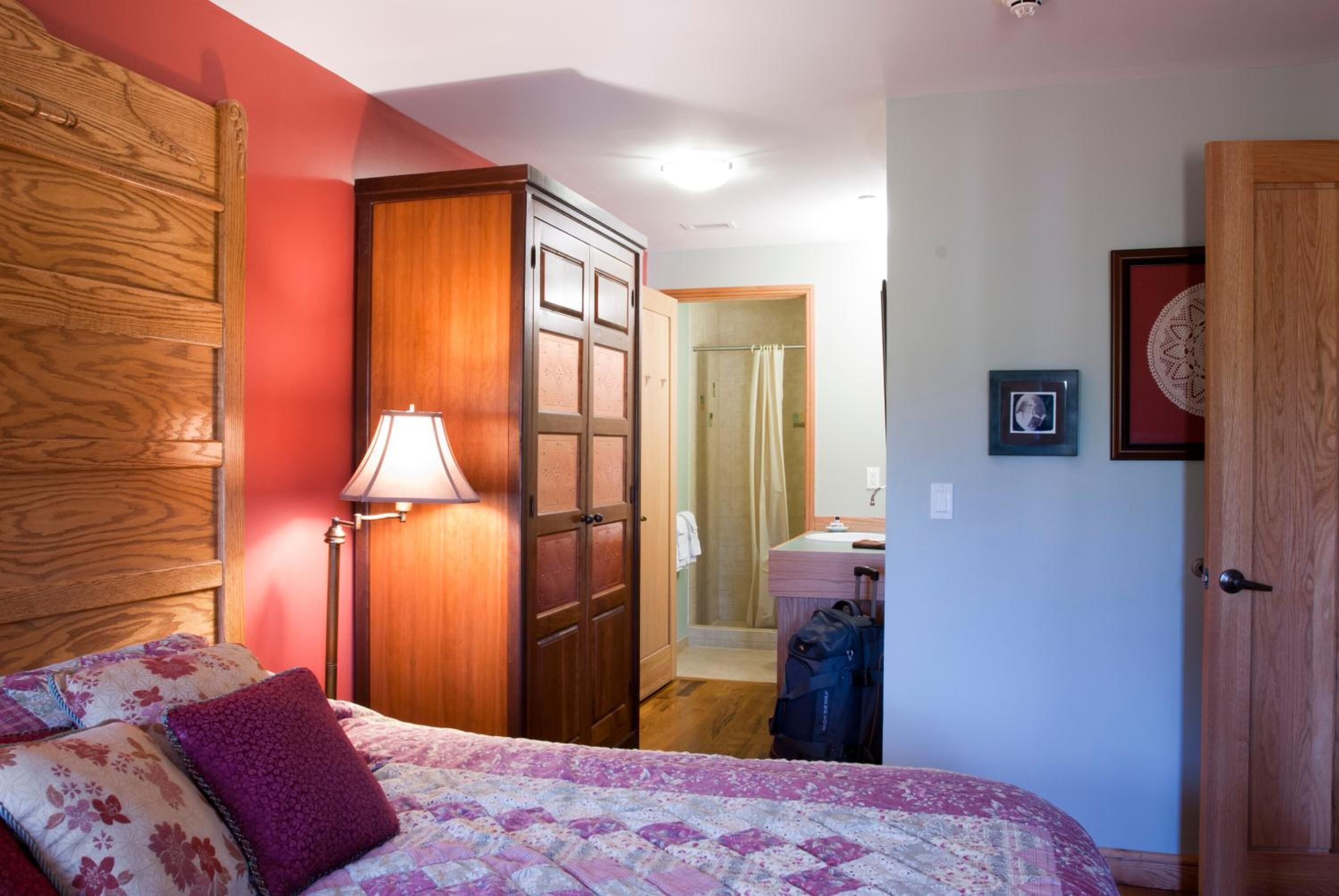 in-room safe, individually decorated, individually furnished, desk