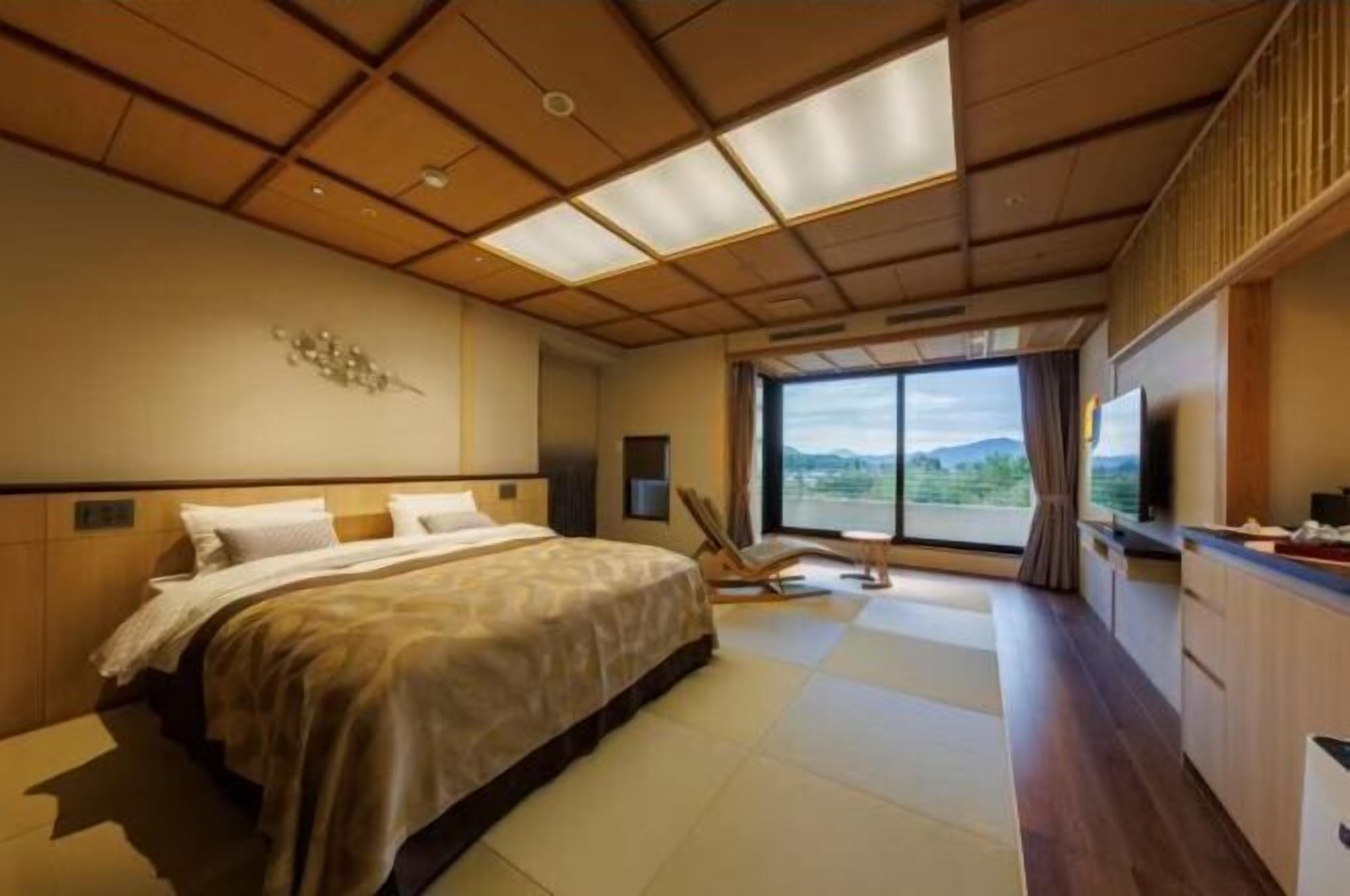 Zimmersafe, Bügeleisen/Bügelbrett, kostenloses WLAN, Bettwäsche