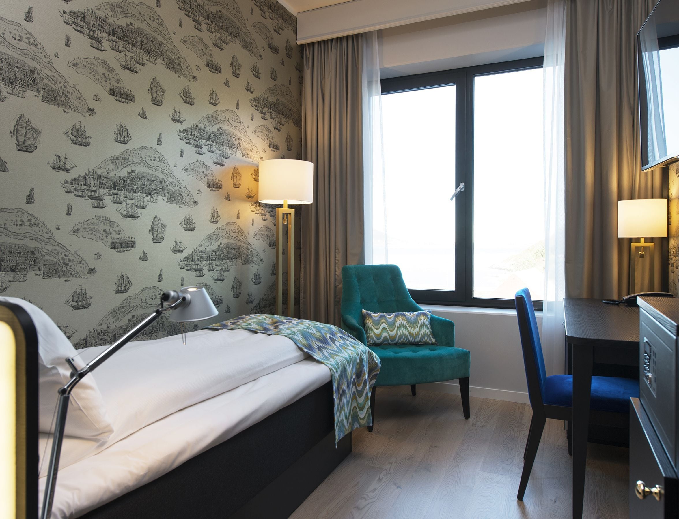 Minibar, in-room safe, desk, cribs/infant beds