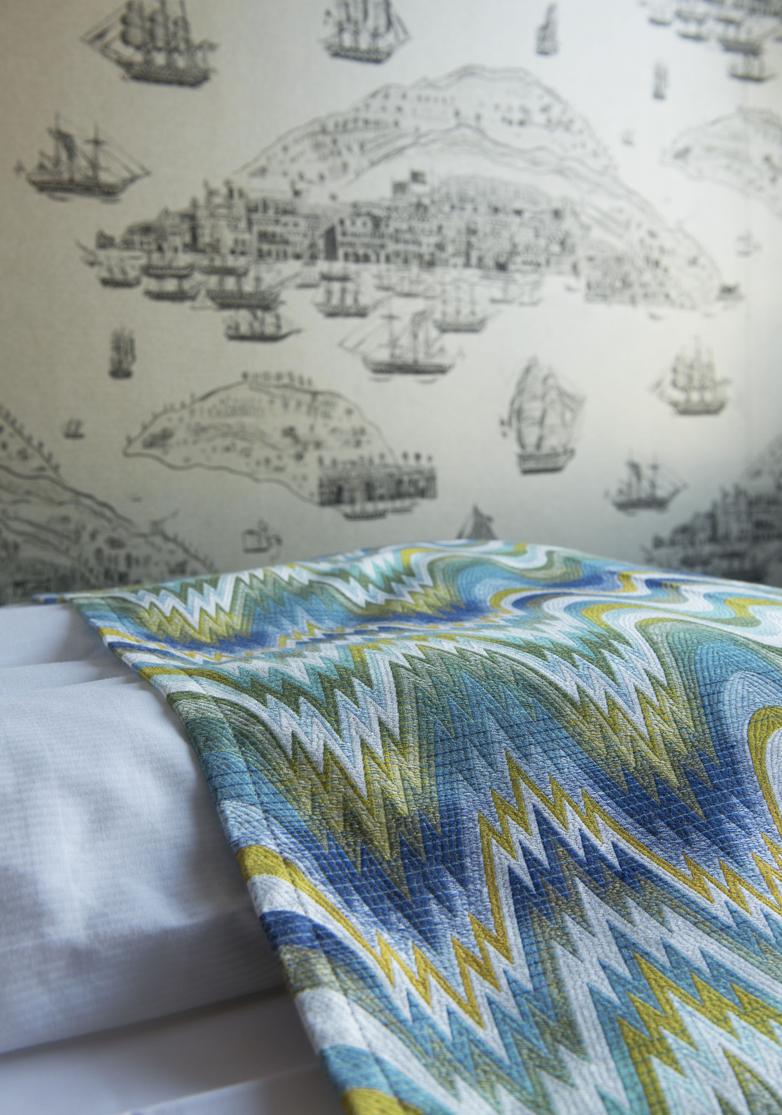 standard single room | hypo-allergenic bedding, pillow-top beds, minibar, in-room safe