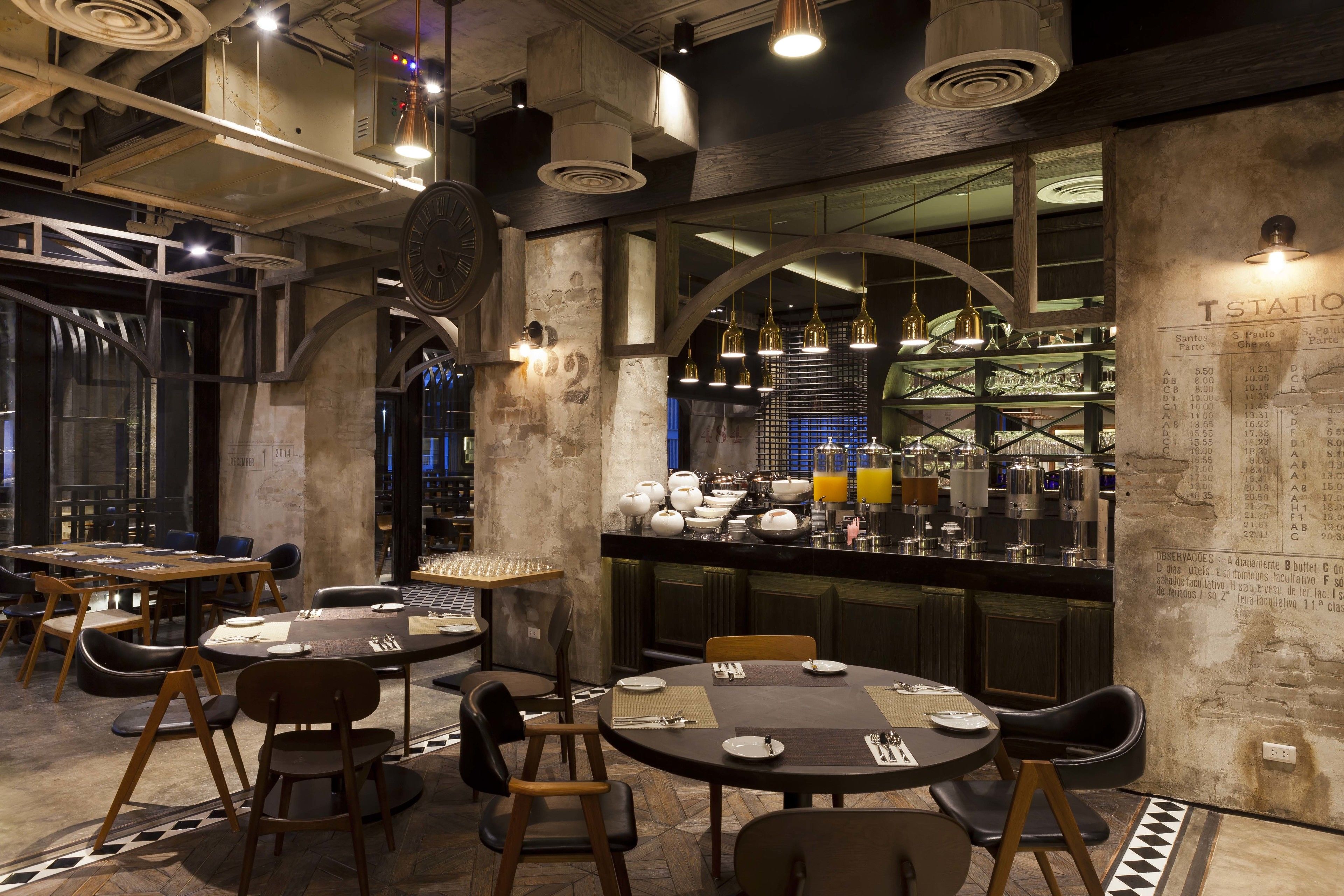 daily buffet breakfast (thb 350 per person)