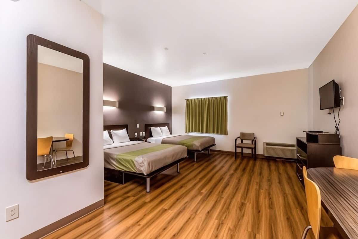 Egyptian cotton sheets, premium bedding, pillowtop beds