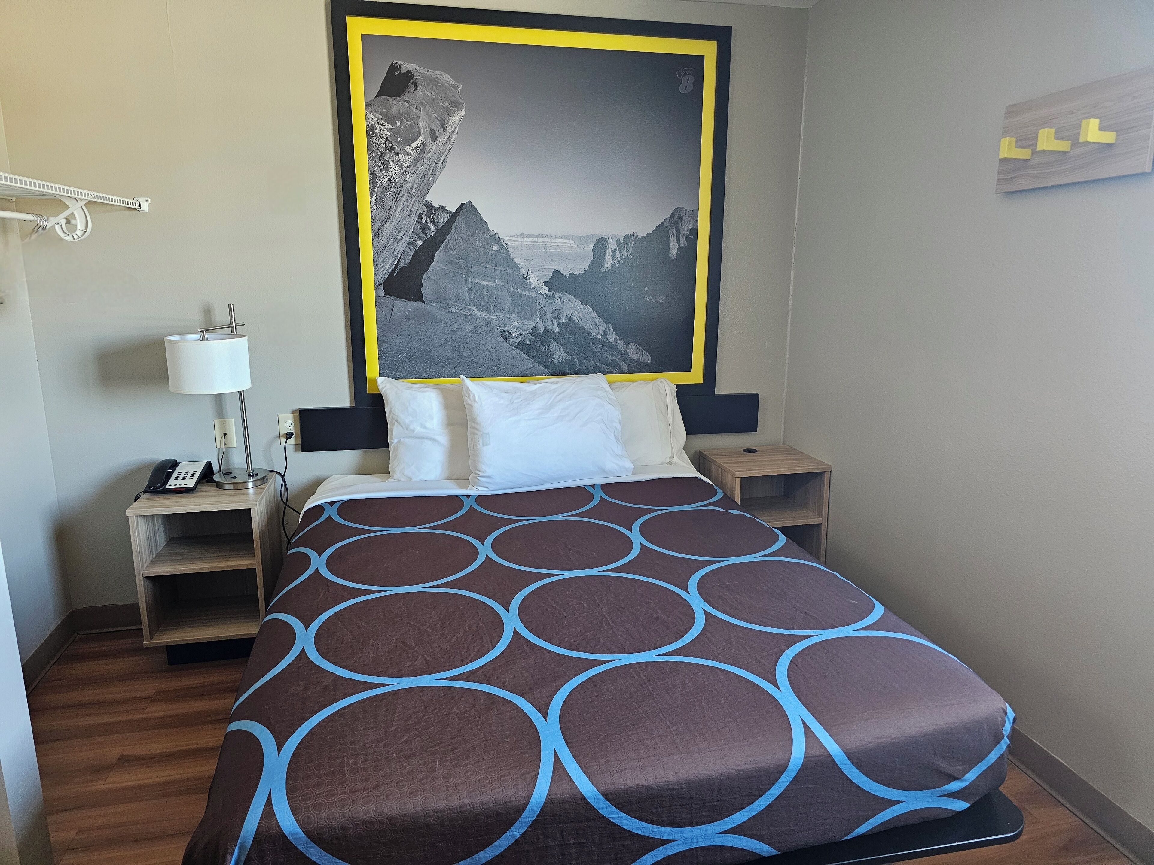 Egyptian cotton sheets, premium bedding, pillowtop beds