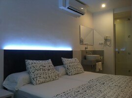 Double Room | Busa memori, kalis bunyi, seterika/papan seterika
