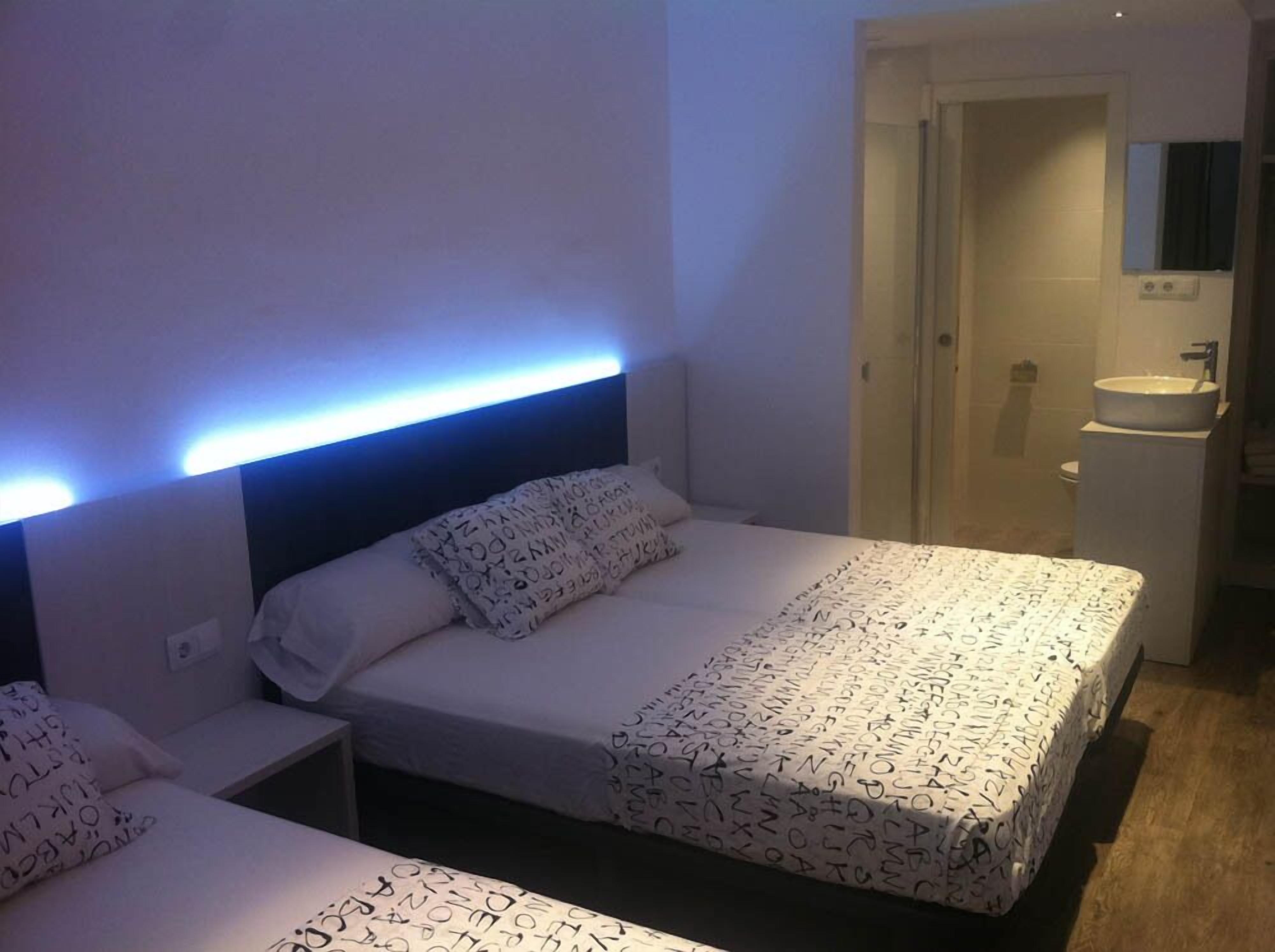 Photo - Hostal Ribas