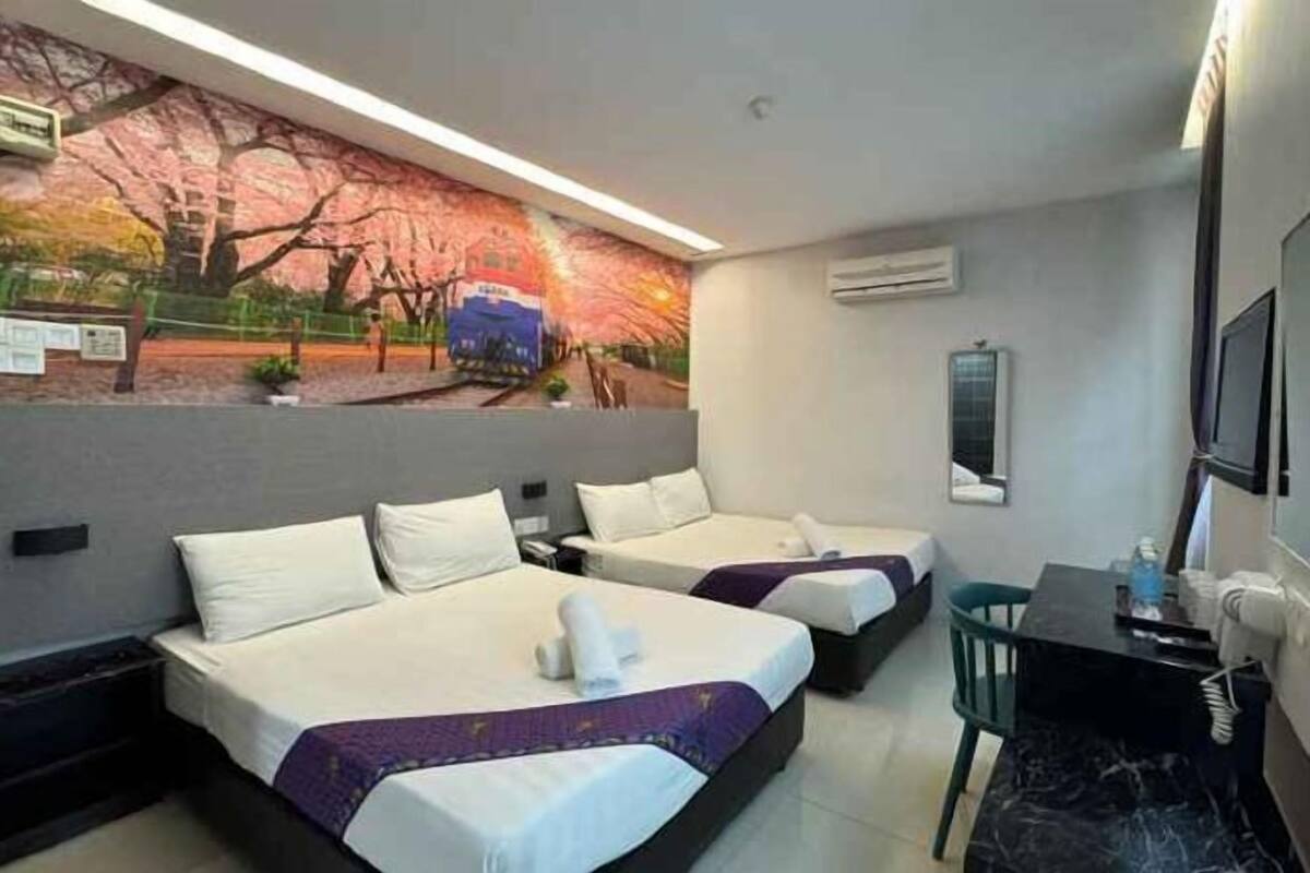 1 bedroom, desk, soundproofing, free WiFi
