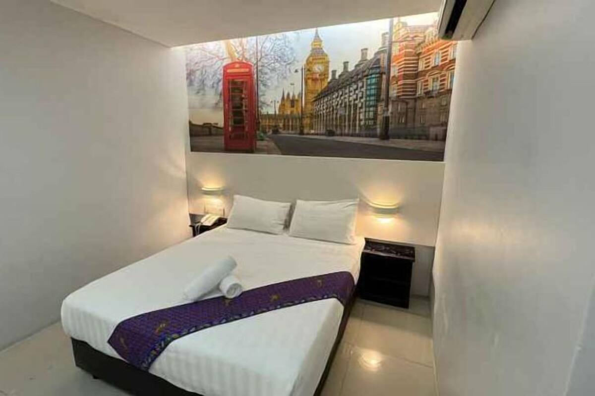 1 bedroom, desk, soundproofing, free WiFi