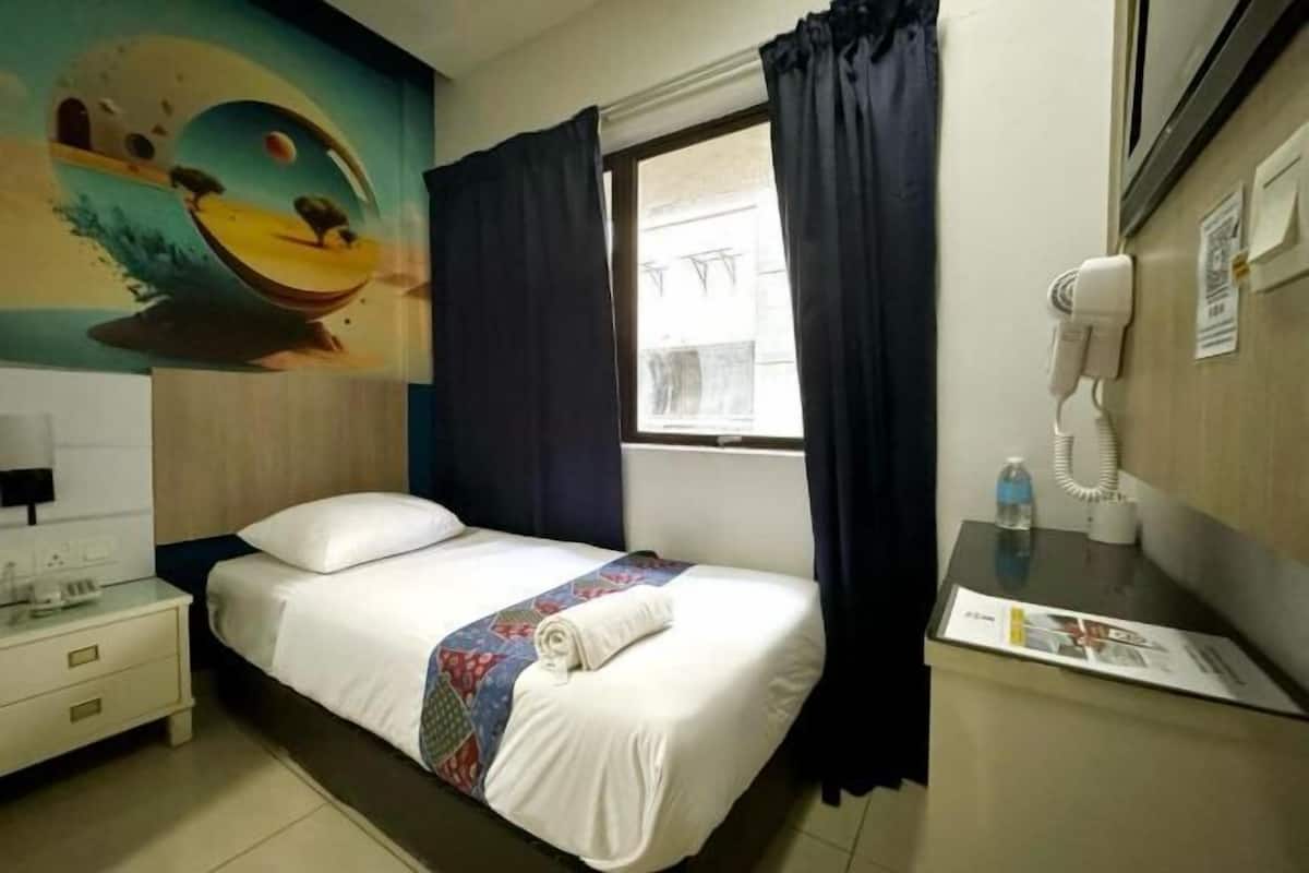 Trang bị nội thất với thiết kế riêng biệt, bàn