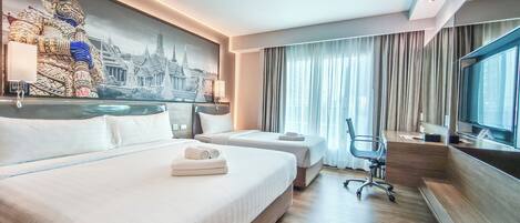 Deluxe Triple | In-room safe, desk, laptop workspace, soundproofing