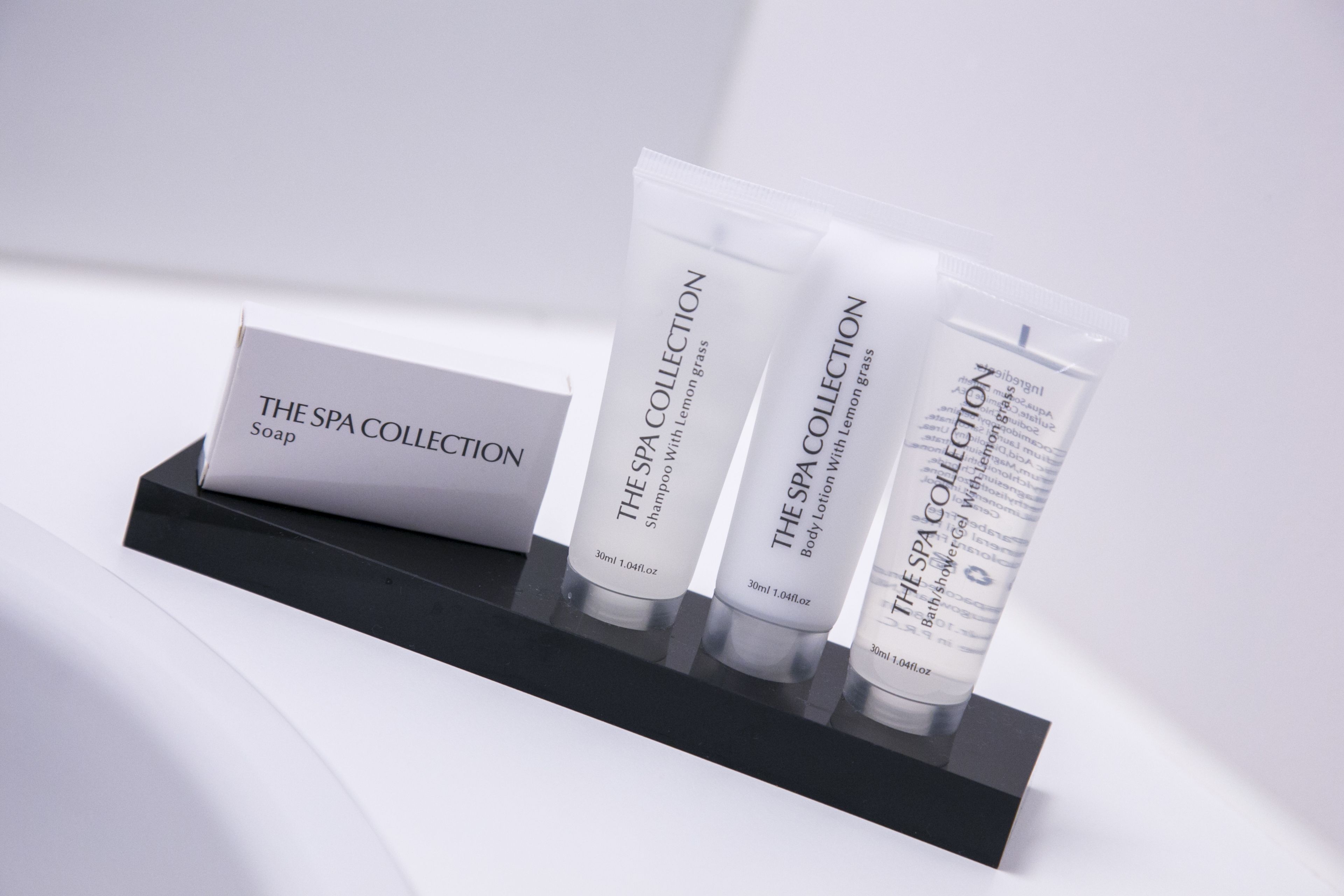 standard double or twin room | bathroom | shower, free toiletries, hair dryer, towels