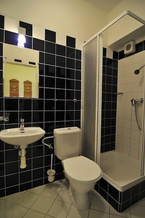 Free toiletries, hair dryer, towels
