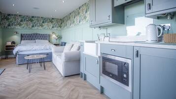 Premium bedding, free WiFi, bed sheets