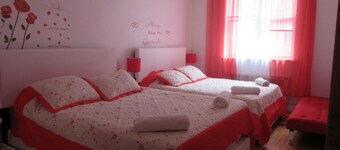 LARGE 3 BEDROOMS 20 MIN TO MANHATTAN