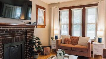 TV, fireplace, offices