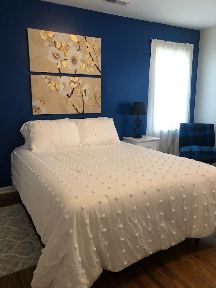 Just Like Home in quiet neighborhood Hutchinson Vrbo