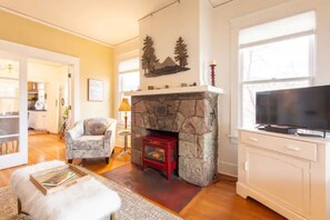 Smart TV, video games, printers - White Yarrow Inn House in Downtown Manitou Springs (Manitou Springs)