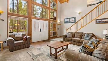 Smart TV, fireplace, DVD player, books