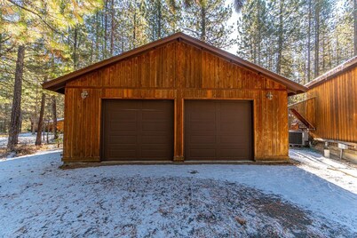 Cozy Sunriver Cabin Near Mt. Bachelor