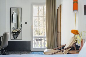 Ropa de cama de alta calidad y minibar 