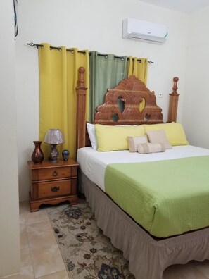 1 bedroom, desk, iron/ironing board, free WiFi