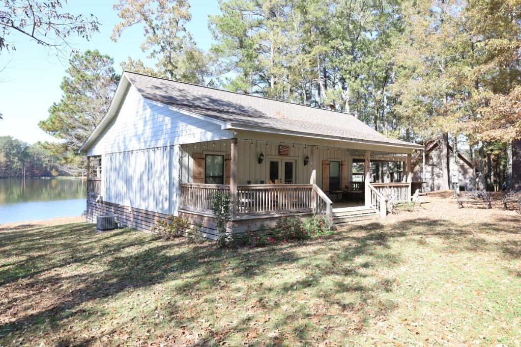 Fantastic Lakehouse perfect for MSU ballgame weekend!