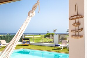 A heated pool - Luxury Family Villa, Jacuzzi, Oceanfront, Heated Pool, Playground, A/C (Antigua)