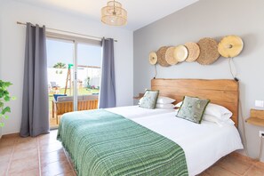 4 Schlafzimmer, Schreibtisch, Bügeleisen/Bügelbrett, kostenloses WLAN