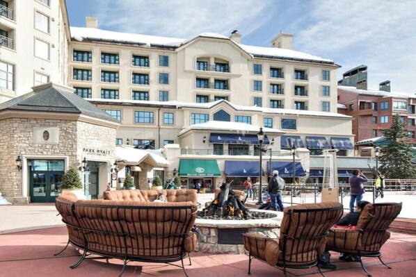 المنطقة المحيطة بالمنشأة